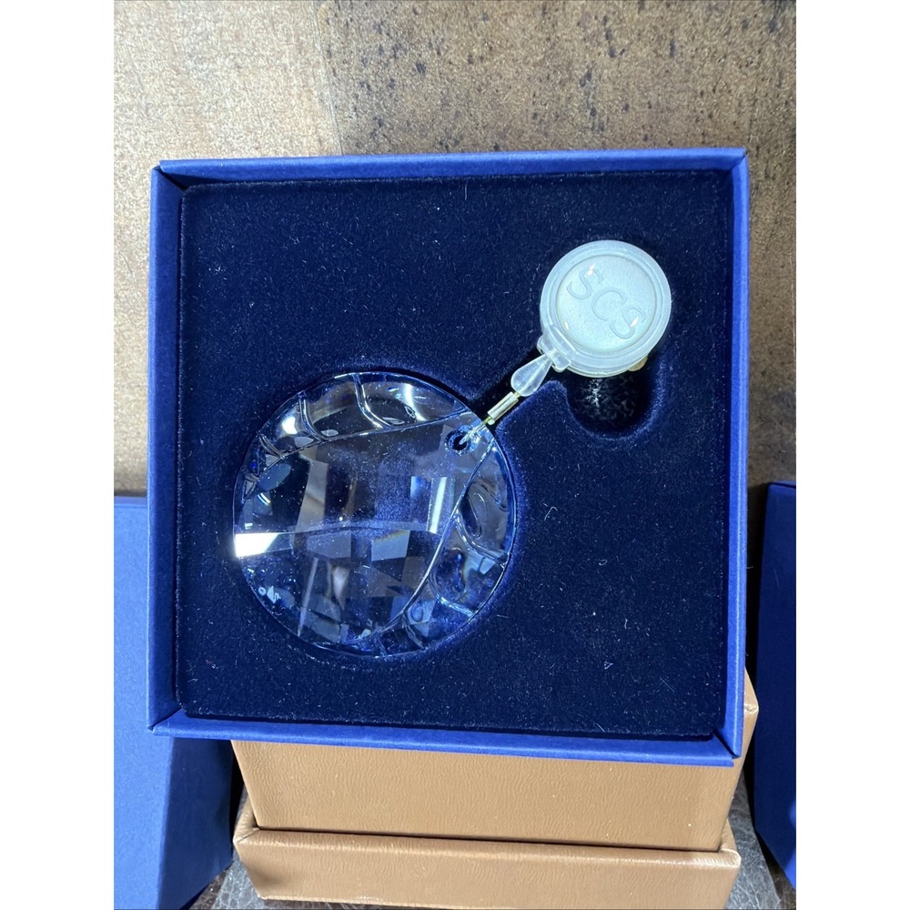 2009 Swarovski Crystal SCS Blue Water Window Ornament Suncatcher 905545 Box Vtg
